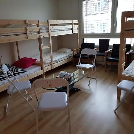Budget Youth Hostel Oberengstringen 外观 照片