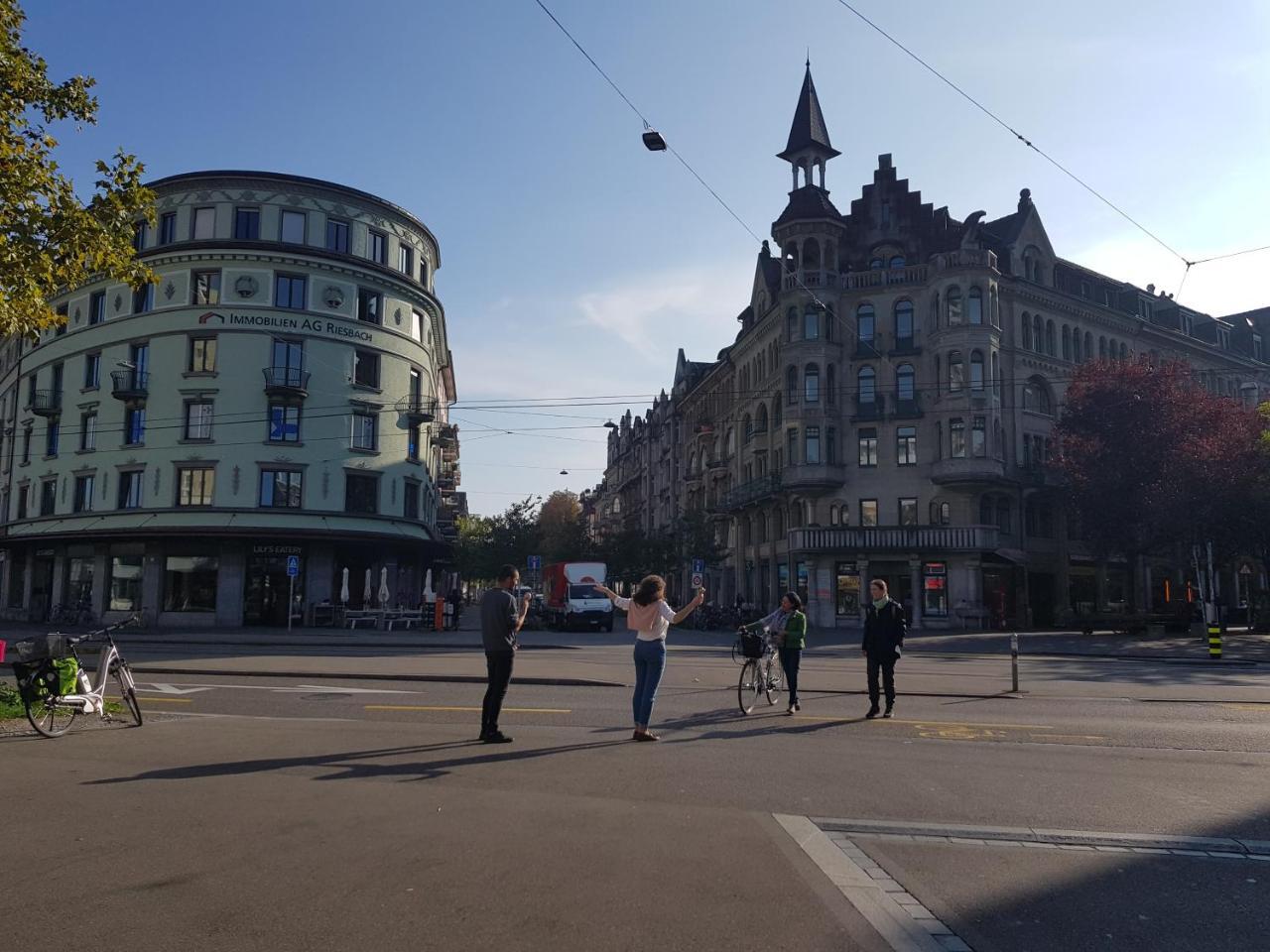 Budget Youth Hostel Oberengstringen 外观 照片
